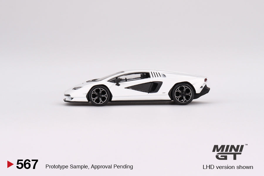 MGT00567 Lamborghini Countach LPI 800-4 Bianco Siderale LHD MINI GT